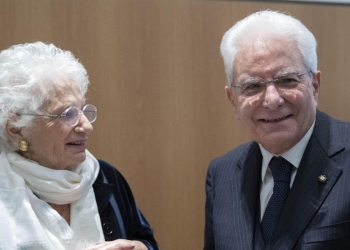 il presidente della Repubblica Sergio Mattarella con la senatrice a vita Liliana Segre nel 2019 (Ansa)