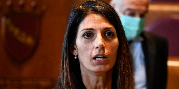 L'ex sindaca di Roma Virginia Raggi (Foto 2021 ANSA/RICCARDO ANTIMIANI)