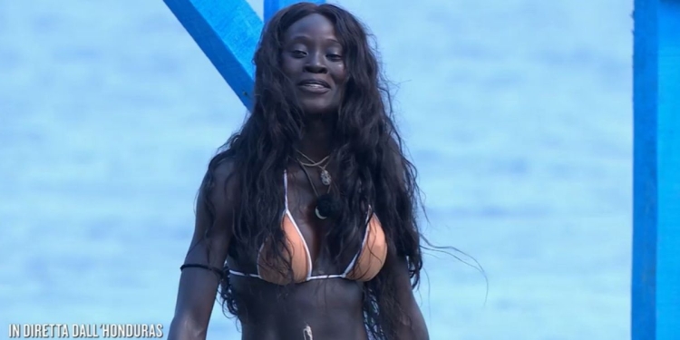 Khady Gueye all'Isola dei Famosi 2024 (Foto: Screenshot)