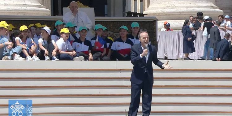 Benigni con Papa Francesco