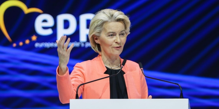 Ursula von der Leyen, presidente uscente della Commissione europea (Ansa)