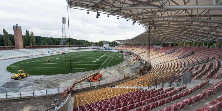 La finale di Conference League 2025 si giocherà allo stadio Municipale di Breslavia (Foto ANSA)