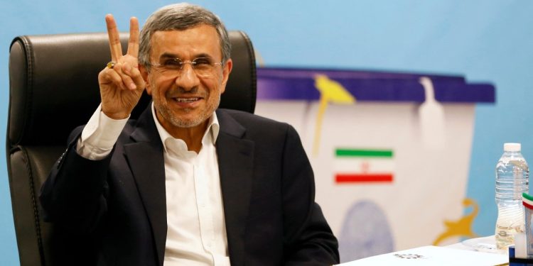 Mahmoud Ahmadinejad, Iran