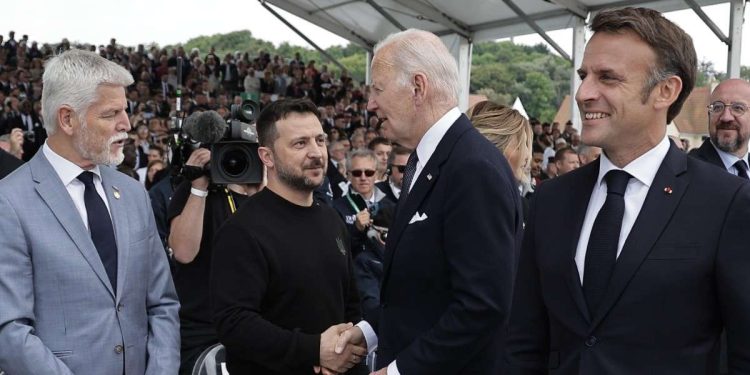 Biden, Zelensky e Macron (Ansa)