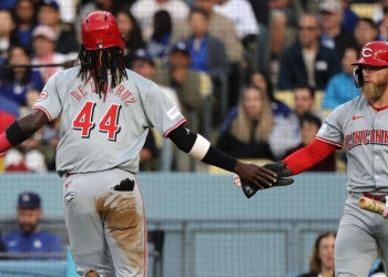 Polemiche dopo un'invasione di campo a una partita dei Cincinnati Reds (Foto ANSA)