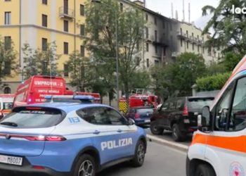 Incendio a Milano in zona Gambara (Foto: screen da YouTube LocalTeam)