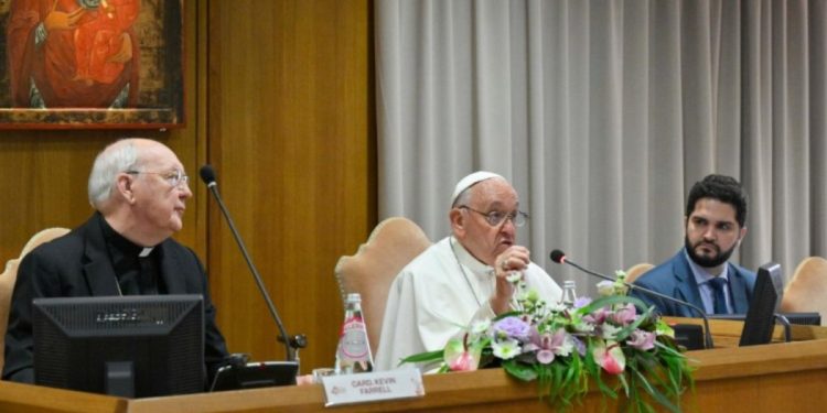 Papa Francesco, Movimenti