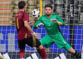 Matija Sarkic nell'ultima partita col Montenegro (Foto Ansa 2024 EPA/Olivier Matthys)