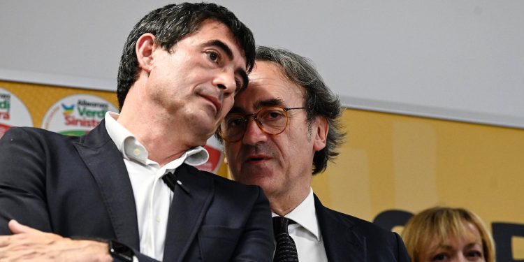 Nicola Fratoianni di Sinistra Italiana con Angelo Bonelli alla conferenza stampa di Alleanza Verdi e Sinistra (Foto 2024 ANSA/RICCARDO ANTIMIANI)