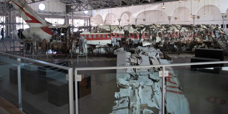 Il DC9 Itavia ricostruito, all'interno del Museo della Strage di Ustica (Foto 2020 ANSA / Max Cavallari)