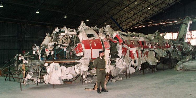 Il DC9 Itavia ricostruito in un hangar di Pratica di Mare (ANSA-ARCHIVIO)