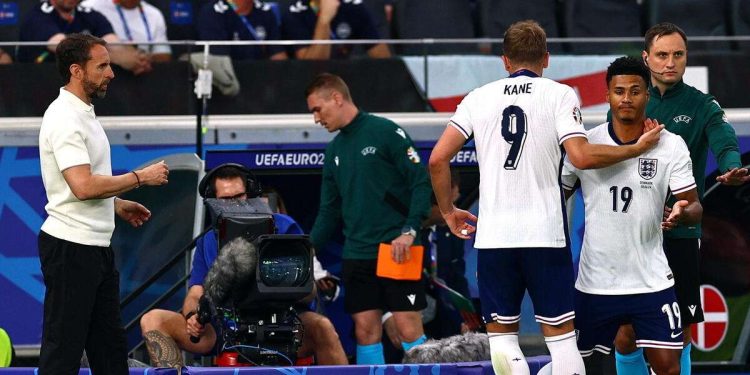 Staffetta nell'Inghilterra tra Harry Kane e Ollie Watkins (Foto ANSA)