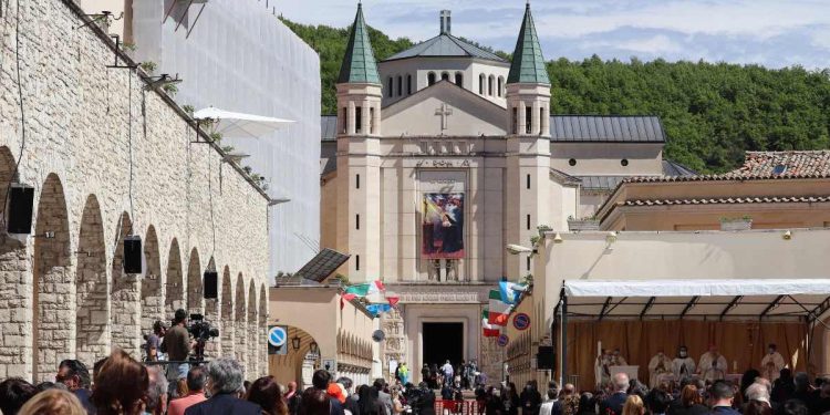 La festa di Santa Rita alla Basilica di Cascia (Foto 2021 ANSA/ GIANLUIGI BASILIETTI)