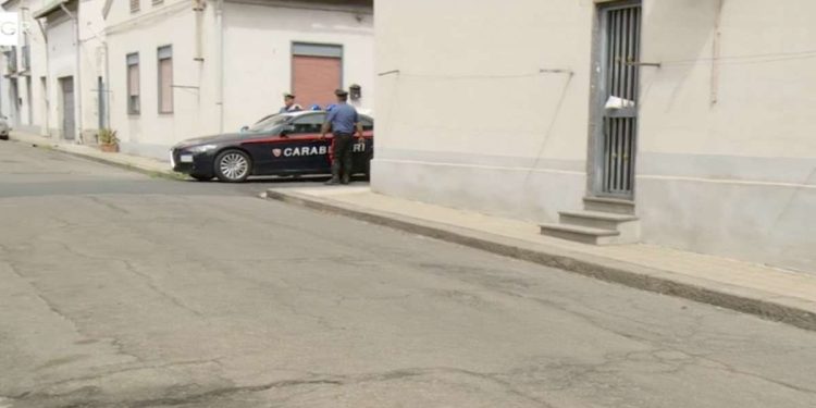 Carabinieri nel luogo del delitto a Mascali (Foto: Tgr Sicilia)