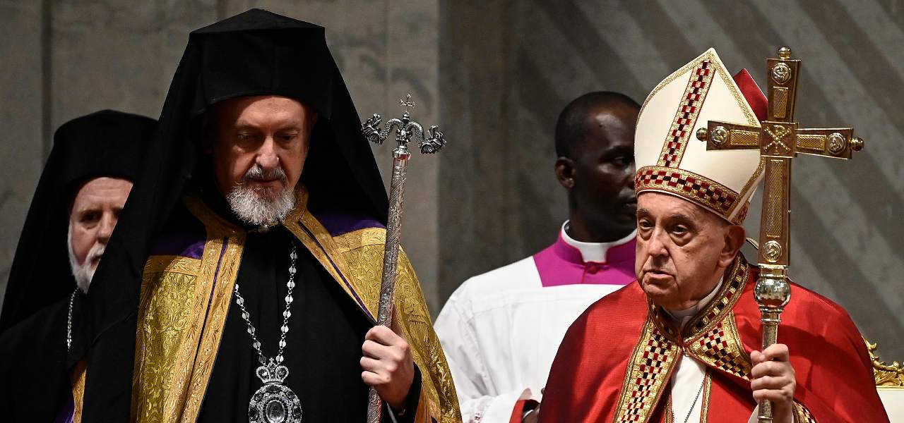 Papa Francesco con il metropolita ortodosso