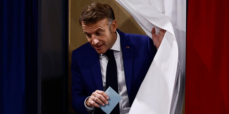 Emmanuel Macron, Francia