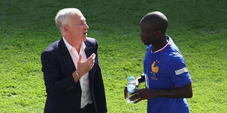 Didier Deschamps e N'Golo Kanté (Foto ANSA)