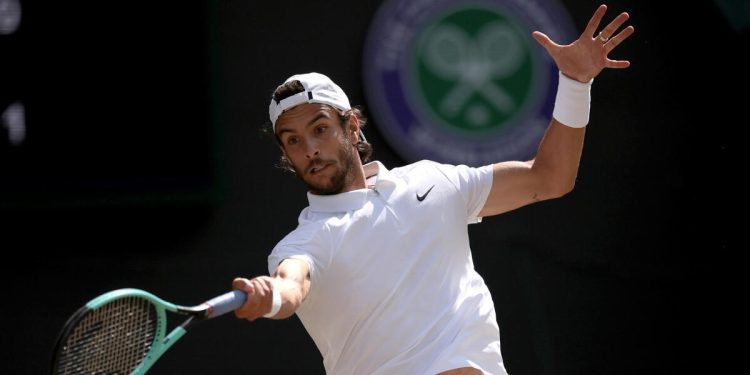 Lorenzo Musetti a Wimbledon 2024 (Foto ANSA)