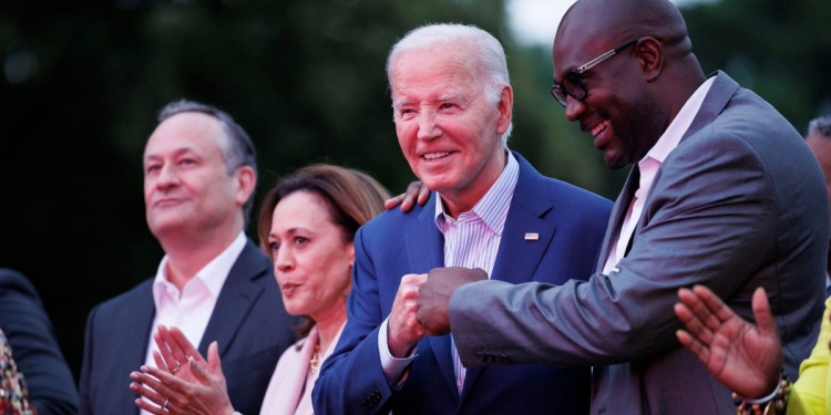 Biden con Kamala Harris