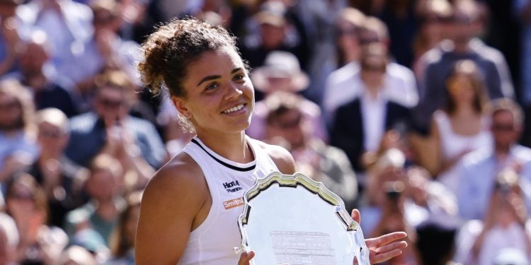 Jasmine Paolini dopo la finale di Wimbledon 2024 (Ansa)