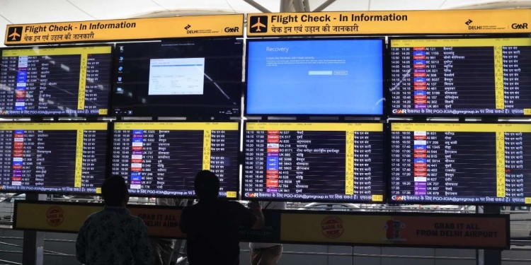 Problemi all'aeroporto di New Dehli per l'aggiornamento software di CrowdStrike (Ansa)