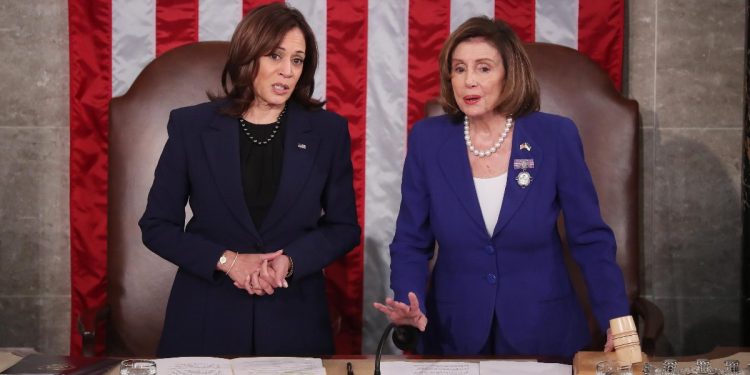 Kamala Harris e Nancy Pelosi