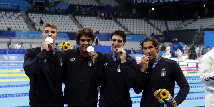 staffetta 4x100 sl Olimpiadi nuoto