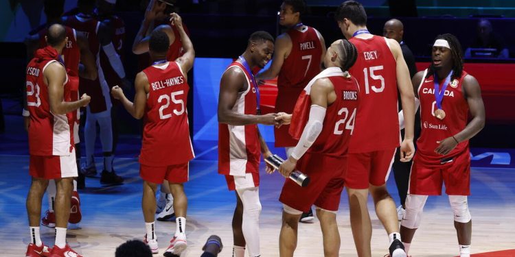 Il Canada festeggia il bronzo ai Mondiali di basket (Foto ANSA)