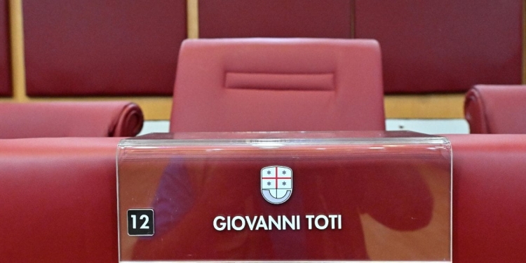 Sedia Toti in Consiglio Regionale Liguria