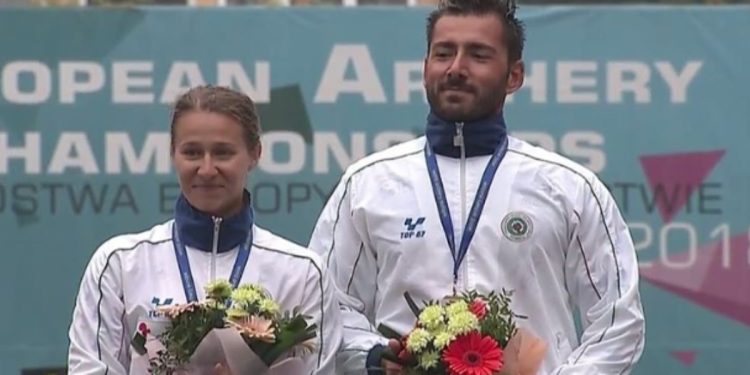 Mauro Nespoli e la fidanzata Vanessa Landi. (Foto: Web)