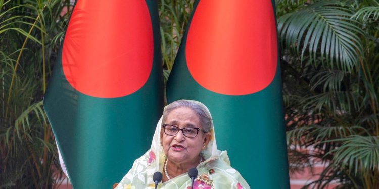 Hasina, Premier Bangladesh