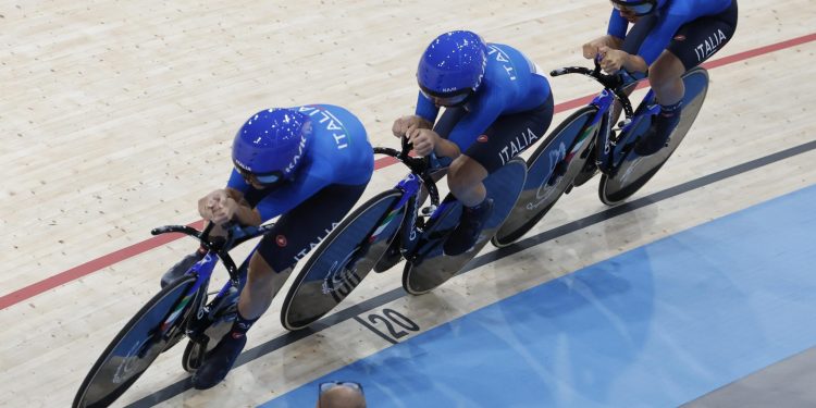 Italia inseguimento a squadre ciclismo