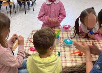 Inserimento di bambini ucraini in una scuola della Val di Vara (La Spezia) (foto Laura Ivani YL2)