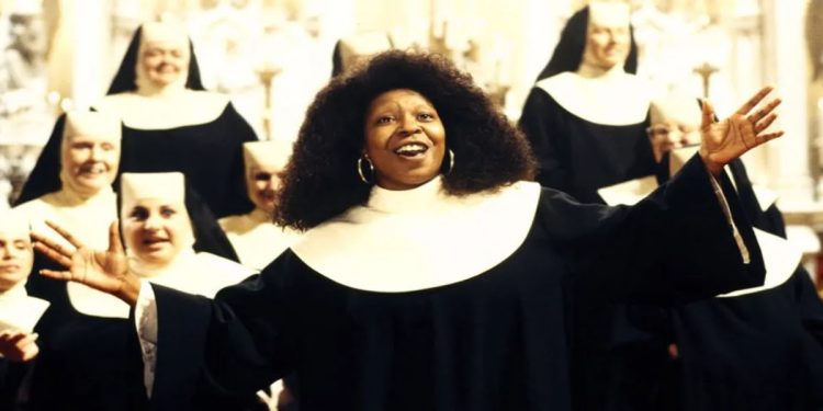 Whoopi Goldberg in una scena del film in prima serata su Rai 1 (Foto Web)