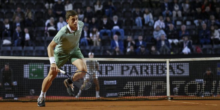 Luca Nardi in azione agli Internazionali d'Italia (Foto ANSA)