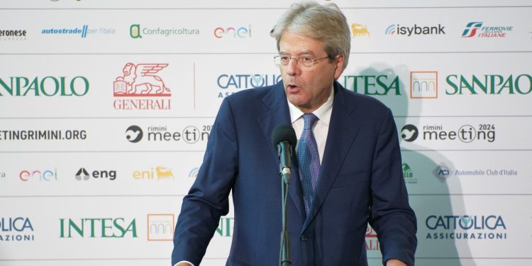 Gentiloni al meeting rimini