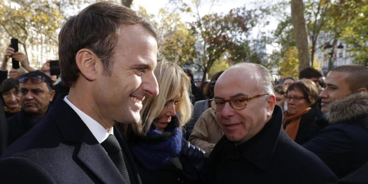 Macron e Cazeneuve