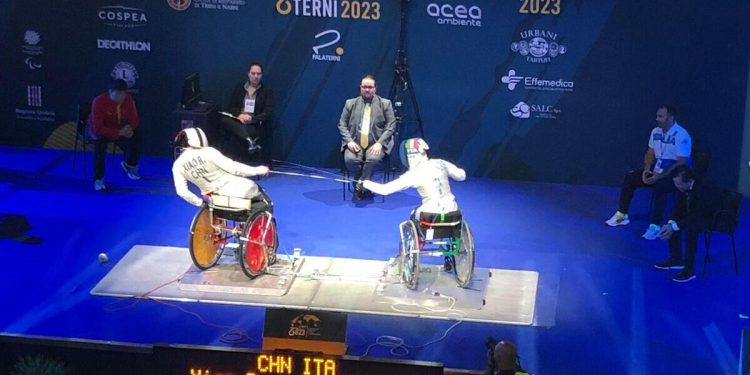 Bebe Vio nella scherma paralimpica (Foto ANSA)