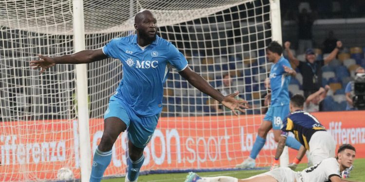 Romelu Lukaku con la maglia del Napoli (Foto ANSA)