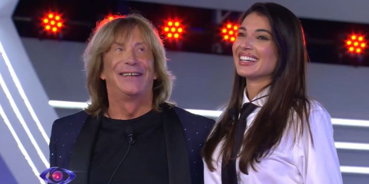 Enzo Paolo Turchi e Rebecca Staffelli al Grande Fratello 2024 (Foto: screenshot tv)