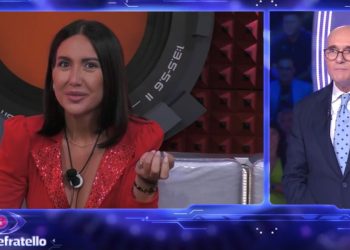 Jessica Morlacchi e Alfonso Signorini al Grande Fratello 2024 (Foto: screenshot tv)