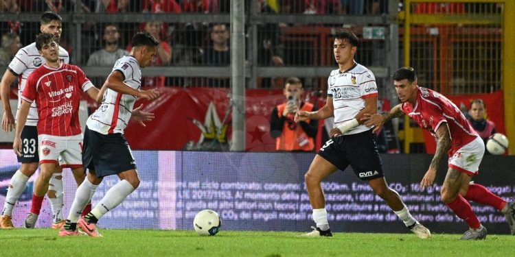 Un momento di Perugia Gubbio in Serie C (da facebook.com/AsGubbioCalcio1910)