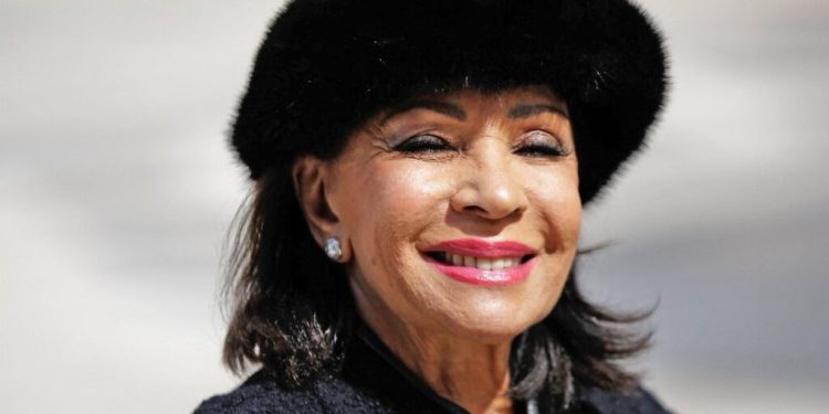 Shirley Bassey, chi è la cantante degli anni '80 (Foto: Screenshot)