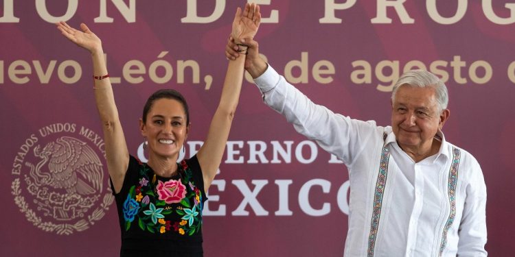 Claudia Sheinbaum e Andres Manuel Lopez Obrador (Ansa)