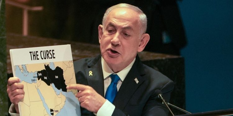 Benjamin Netanyahu, premier di Israele, all'Assemblea generale dell'Onu il 27 settembre 2024 (Ansa)