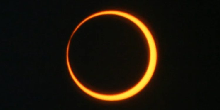 Eclissi solare anulare (Fonte: web)