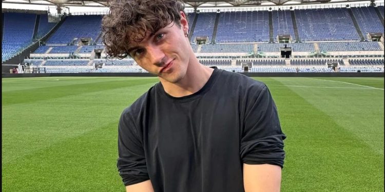 Nikita Perroti è il nuovi ballerino di "Ballando con le stelle" (Foto: Screenshot)