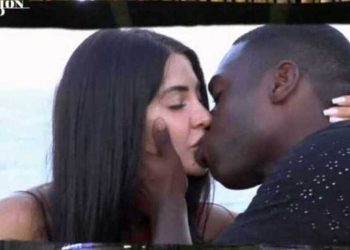 Sofia e Alfred a Temptation Island 2024 bacio e tradimento