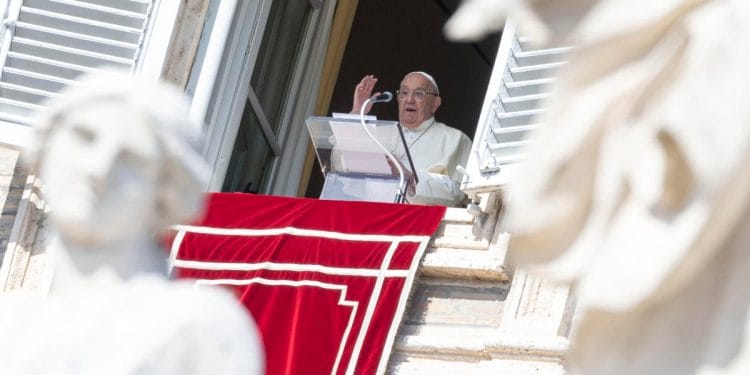 Angelus Papa Francesco in Vaticano