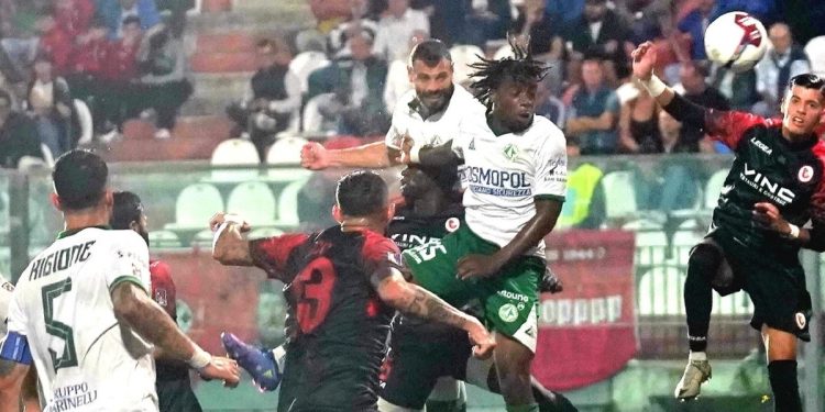 L'Avellino in azione in Serie C (da facebook.com/usavellino1912official)